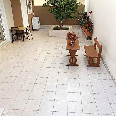 Jilda S Apartment With Private Garden! 나플리오 외부 사진