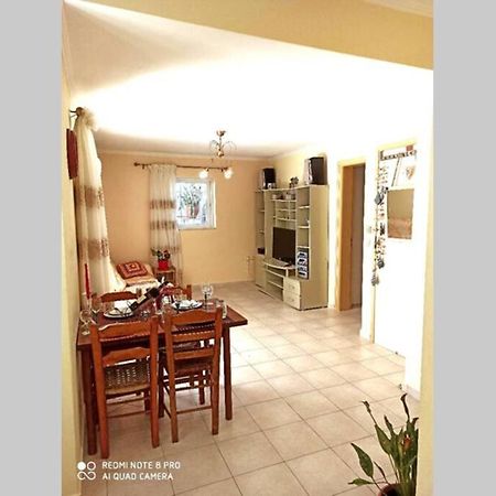 Jilda S Apartment With Private Garden! 나플리오 외부 사진
